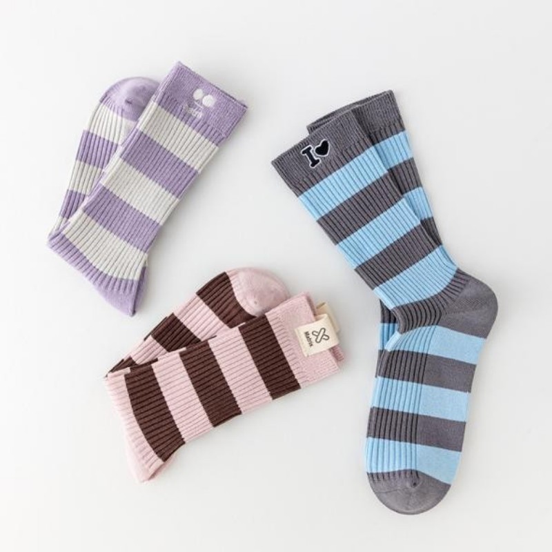 Wholesale New Design Custom Warm Colorful Striped Crew Socks for Women (3).jpg