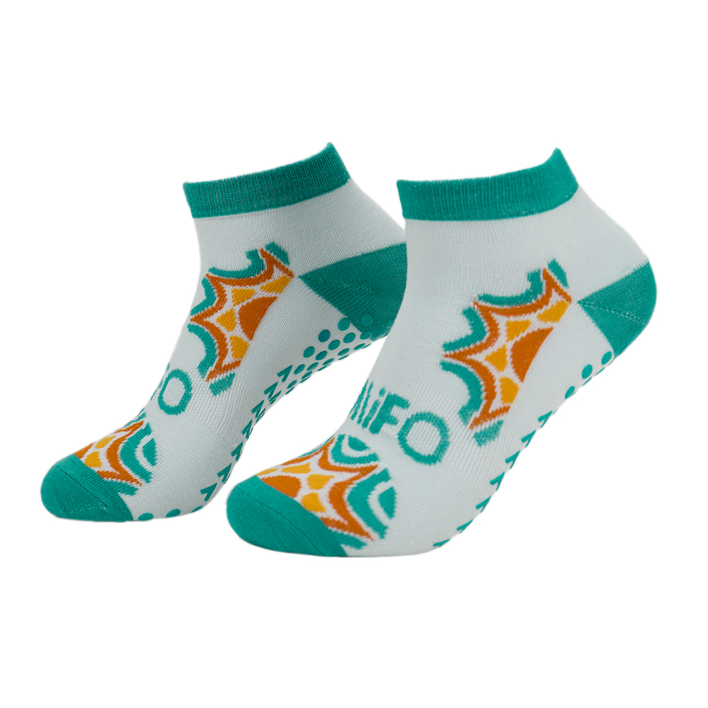 Factory Wholesale Custom Trampoline Socks Non Skid Socks (1).jpg